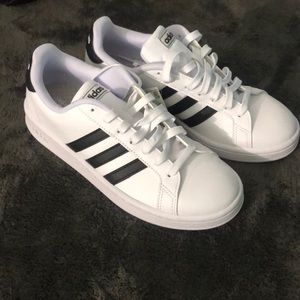 Adidas Grand Court